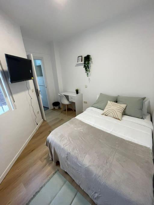 Juan Pantoja, Apartamento Para 2 En Metro Alvarado Madrid Esterno foto